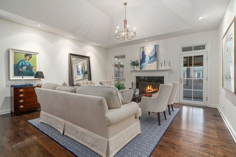 Tiny photo for 60 S Canterbury Court, Lake Forest, IL 60045 (MLS # 12584064)