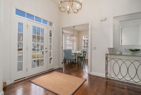 Tiny photo for 60 S Canterbury Court, Lake Forest, IL 60045 (MLS # 12584064)