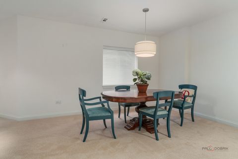 Tiny photo for 60 S Canterbury Court, Lake Forest, IL 60045 (MLS # 12584064)