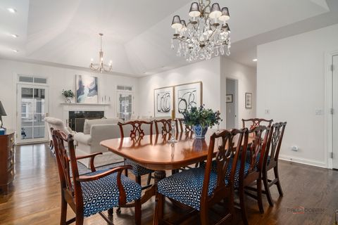 Tiny photo for 60 S Canterbury Court, Lake Forest, IL 60045 (MLS # 12584064)