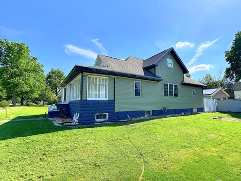 Tiny photo for 401 S Jackson Street, Flanagan, IL 61740 (MLS # 12741908)