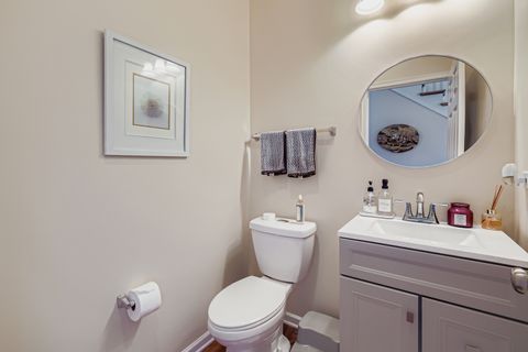 Tiny photo for 2 Wood Oaks Drive, South Barrington, IL 60010 (MLS # 12441977)