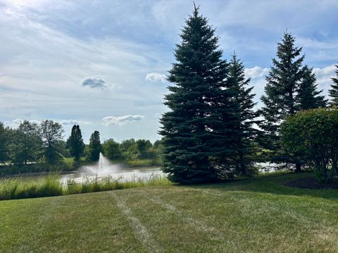 Tiny photo for 2 Wood Oaks Drive, South Barrington, IL 60010 (MLS # 12441977)