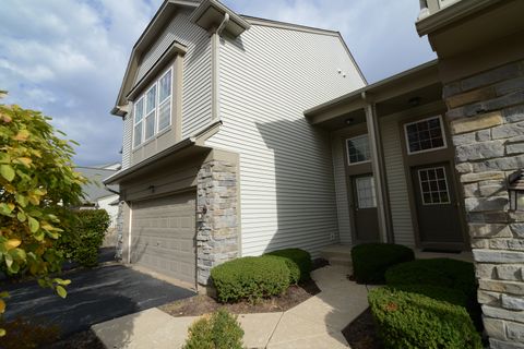 Tiny photo for 531 METROPOLITAN Street, Aurora, IL 60502 (MLS # 12505449)