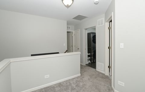 Tiny photo for 531 METROPOLITAN Street, Aurora, IL 60502 (MLS # 12505449)