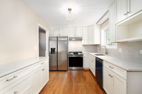 Tiny photo for Palatine, IL 60067 (MLS # 12630430)