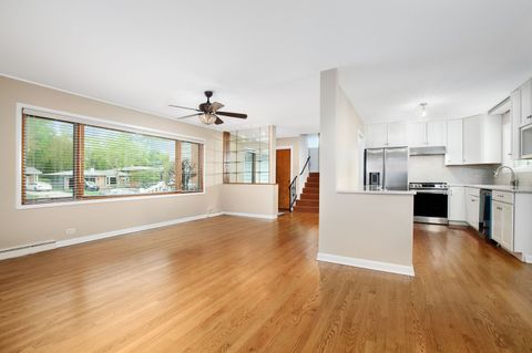 Tiny photo for Palatine, IL 60067 (MLS # 12630430)