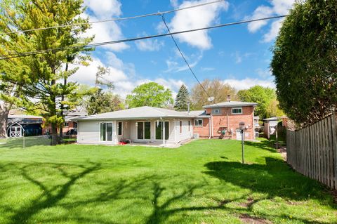 Tiny photo for Palatine, IL 60067 (MLS # 12630430)