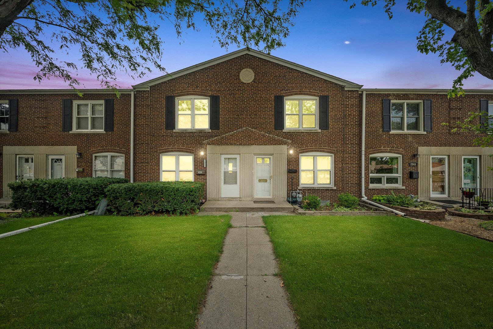 View North Riverside, IL 60546 townhome