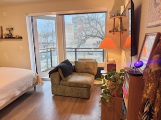 2407 W Eastwood Avenue 304