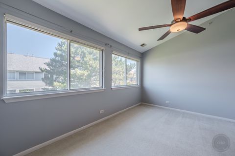 Tiny photo for 1136 E Cambria South Lane #1136, Lombard, IL 60148 (MLS # 12676153)