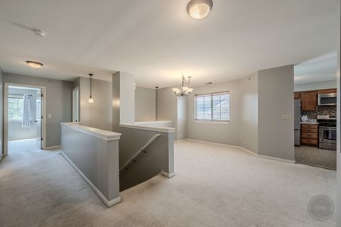 Tiny photo for 1136 E Cambria South Lane #1136, Lombard, IL 60148 (MLS # 12676153)