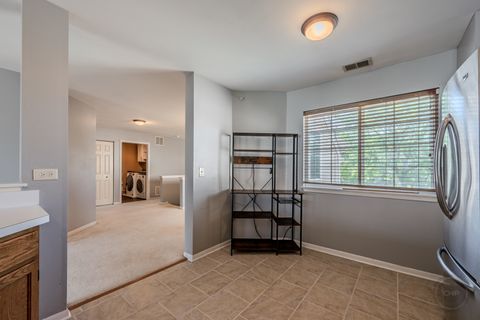 Tiny photo for 1136 E Cambria South Lane #1136, Lombard, IL 60148 (MLS # 12676153)