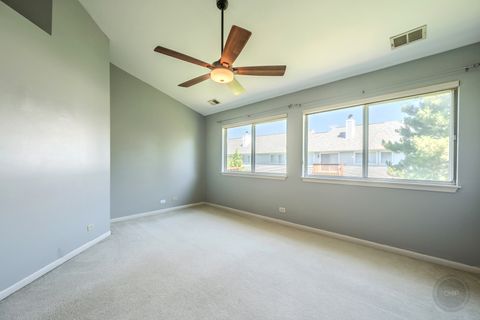 Tiny photo for 1136 E Cambria South Lane #1136, Lombard, IL 60148 (MLS # 12676153)