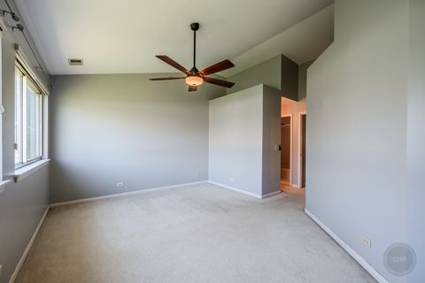 Tiny photo for 1136 E Cambria South Lane #1136, Lombard, IL 60148 (MLS # 12676153)