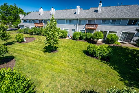 Tiny photo for 1136 E Cambria South Lane #1136, Lombard, IL 60148 (MLS # 12676153)