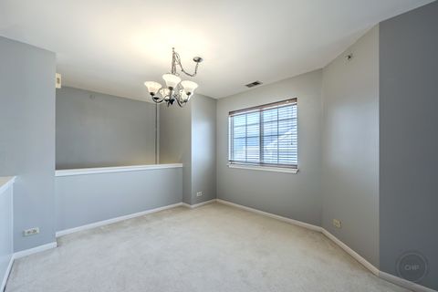 Tiny photo for 1136 E Cambria South Lane #1136, Lombard, IL 60148 (MLS # 12676153)