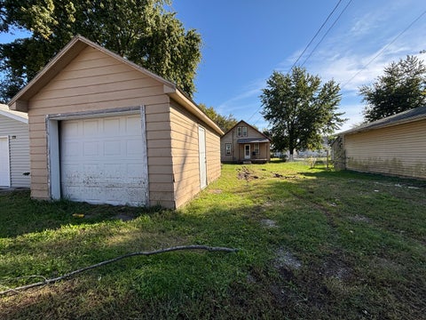 Tiny photo for 747 20th Street, East Moline, IL 61244 (MLS # 12790913)
