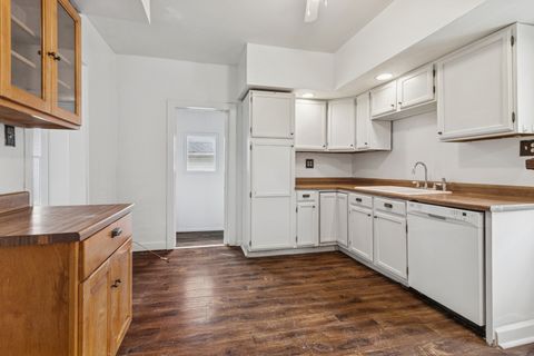 Tiny photo for 224 S Maple Street, Sycamore, IL 60178 (MLS # 12495511)
