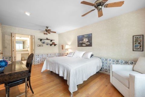 Tiny photo for 2724 Old Glenview Road, Wilmette, IL 60091 (MLS # 12687642)