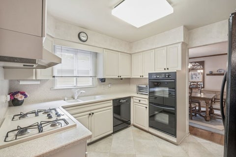 Tiny photo for 2724 Old Glenview Road, Wilmette, IL 60091 (MLS # 12687642)