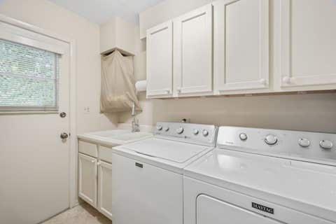 Tiny photo for 2724 Old Glenview Road, Wilmette, IL 60091 (MLS # 12687642)