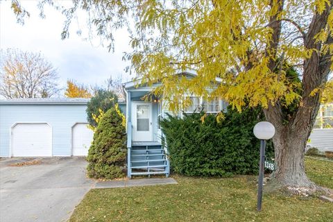 124B Cardinal Lane Sandwich IL 60548