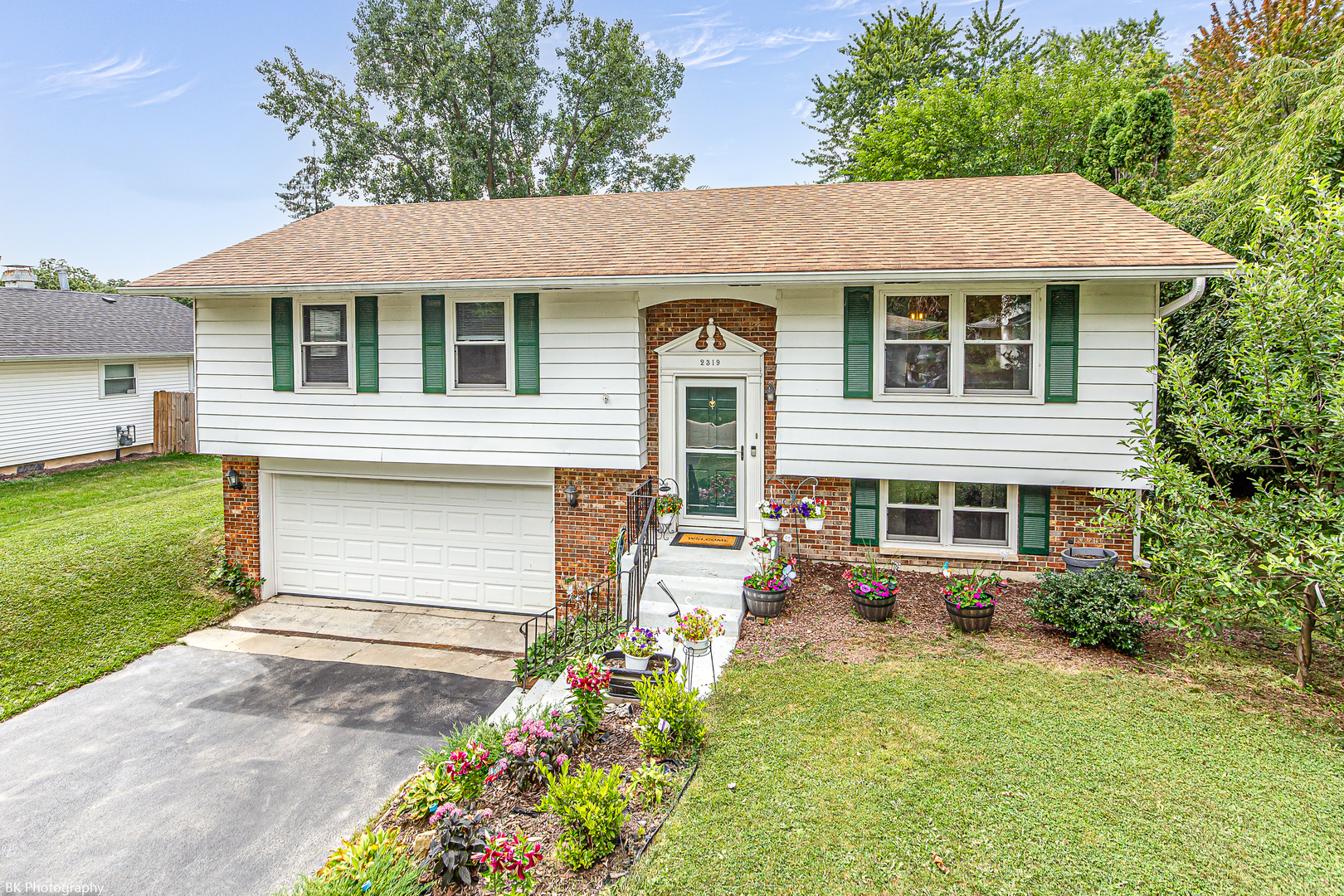 2319 Springhill Lane