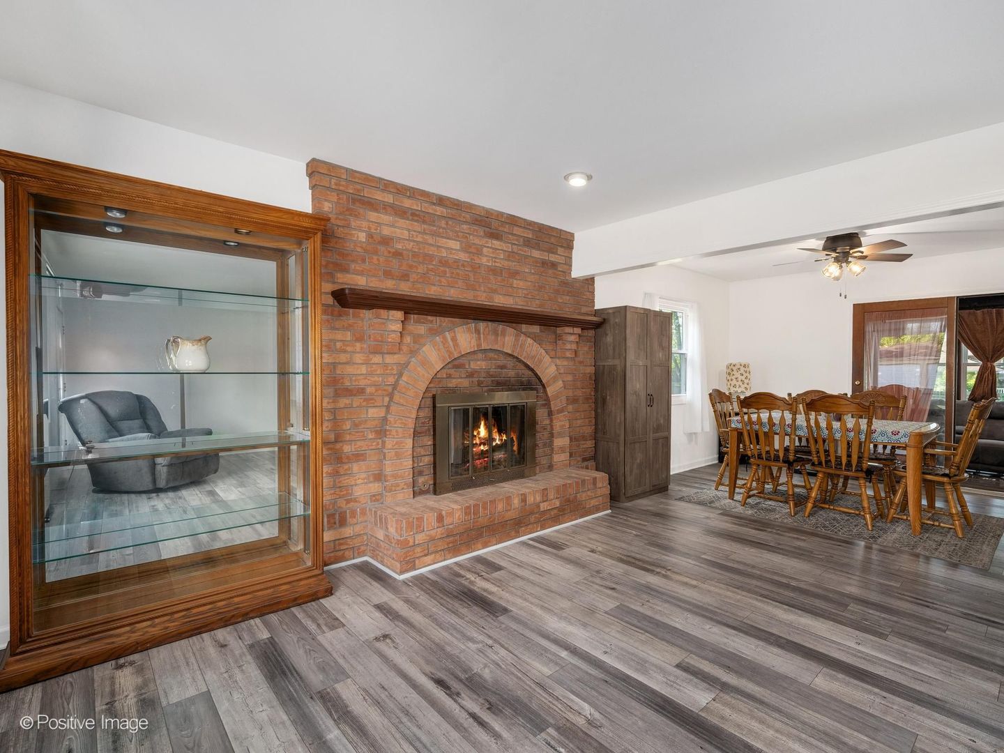 29W255 Lester Street
