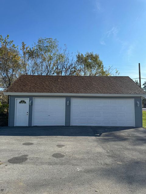 A home in Steger