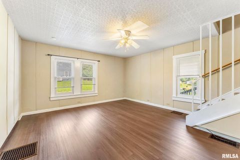 Tiny photo for 2704 E HIGH Street, Davenport, IA 52803 (MLS # QC4268373)