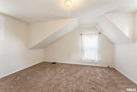 Tiny photo for 2704 E HIGH Street, Davenport, IA 52803 (MLS # QC4268373)