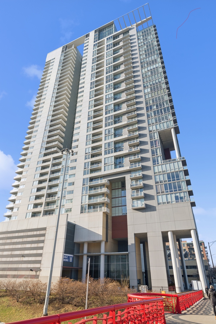 737 W Washington Boulevard 2007
