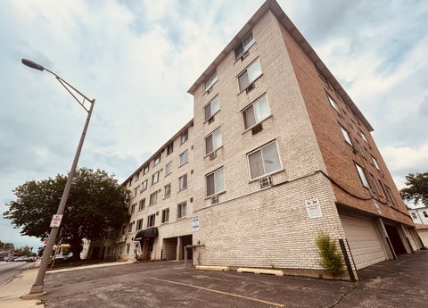 Tiny photo for 1227 S Harlem Avenue #310, Berwyn, IL 60402 (MLS # 12700135)