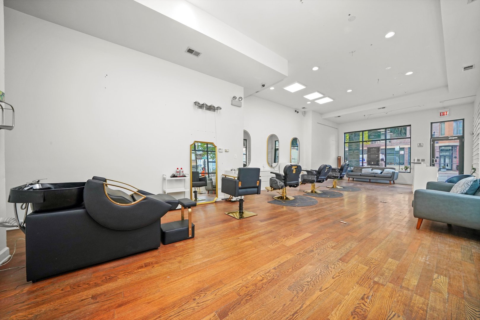 1901 W Chicago Avenue 1