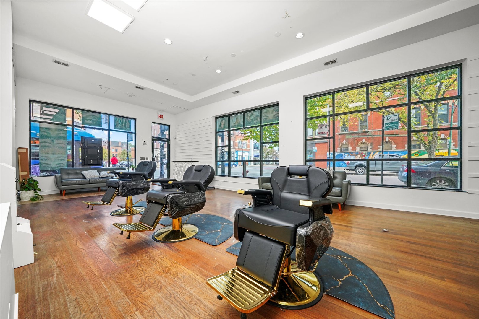 1901 W Chicago Avenue 1