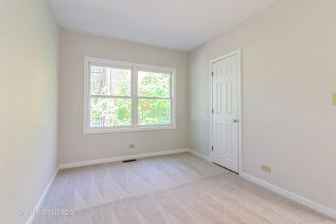 Tiny photo for 915 E Chicago Avenue, Naperville, IL 60540 (MLS # 12380368)