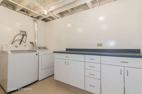 Tiny photo for 915 E Chicago Avenue, Naperville, IL 60540 (MLS # 12380368)