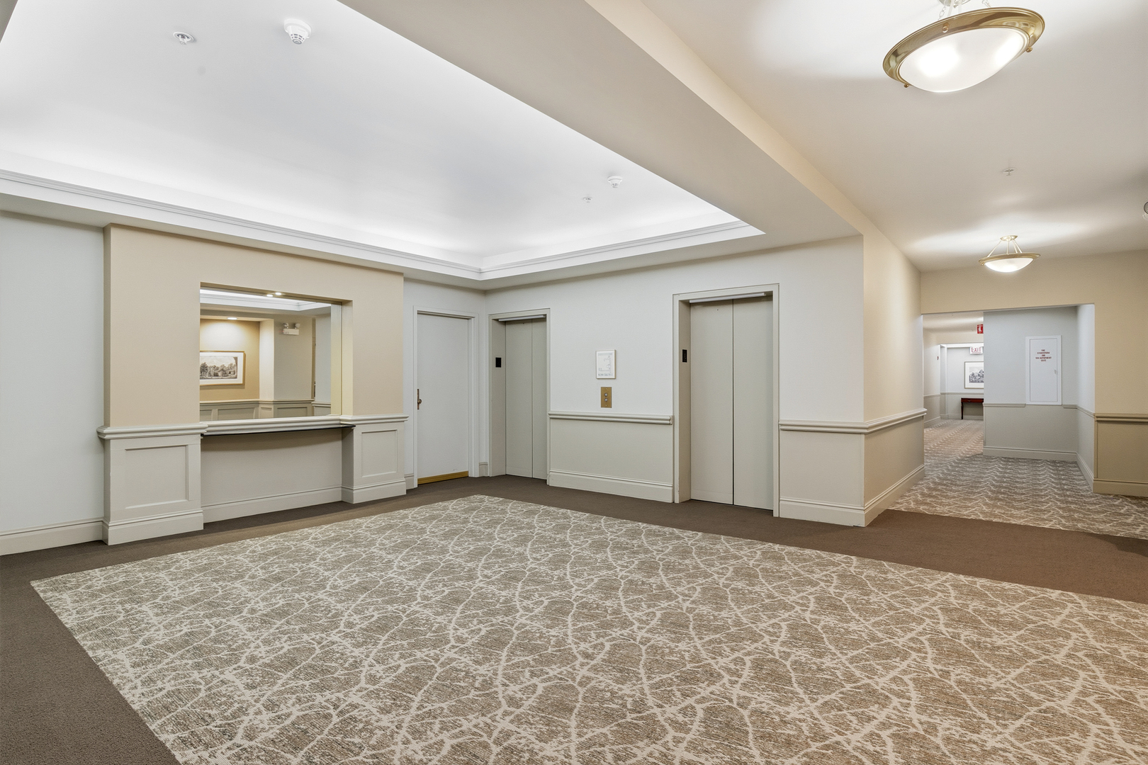 330 S MICHIGAN Avenue 1601