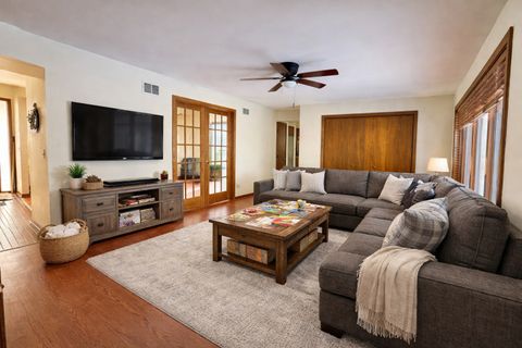 Tiny photo for 938 Duvall Drive, Woodstock, IL 60098 (MLS # 12578322)