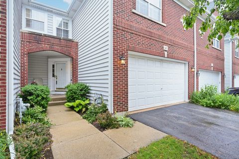 Photo of 147 Fulbright Lane, Schaumburg, IL 60194 (MLS # 12456027)