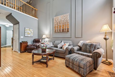 Tiny photo for 147 Fulbright Lane, Schaumburg, IL 60194 (MLS # 12456027)
