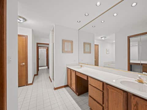 Tiny photo for 204 Jason Court, Bloomingdale, IL 60108 (MLS # 12698632)
