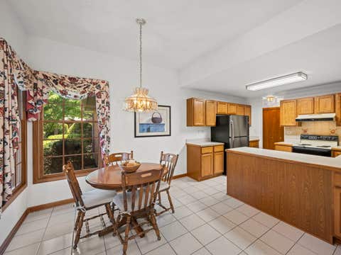 Tiny photo for 204 Jason Court, Bloomingdale, IL 60108 (MLS # 12698632)