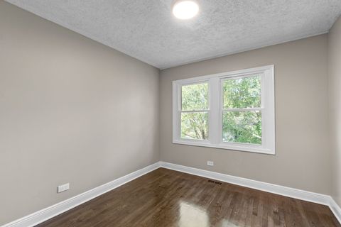 Tiny photo for 1180 Cobble Hill Court, Hoffman Estates, IL 60169 (MLS # 12496490)