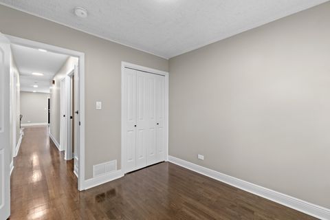 Tiny photo for 1180 Cobble Hill Court, Hoffman Estates, IL 60169 (MLS # 12496490)