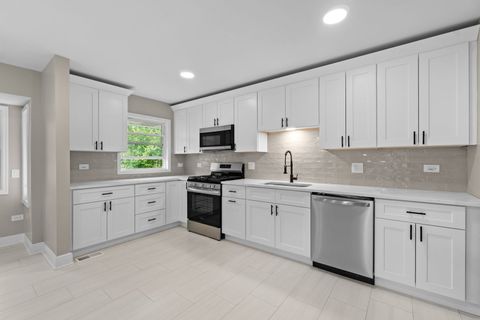 Tiny photo for 1180 Cobble Hill Court, Hoffman Estates, IL 60169 (MLS # 12496490)