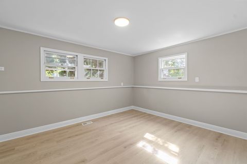 Tiny photo for 1180 Cobble Hill Court, Hoffman Estates, IL 60169 (MLS # 12496490)