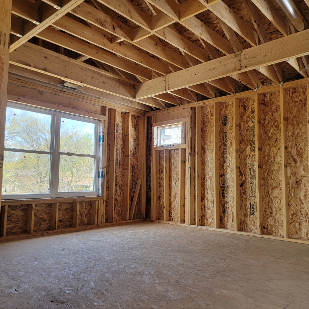 23515 N Overhill Drive