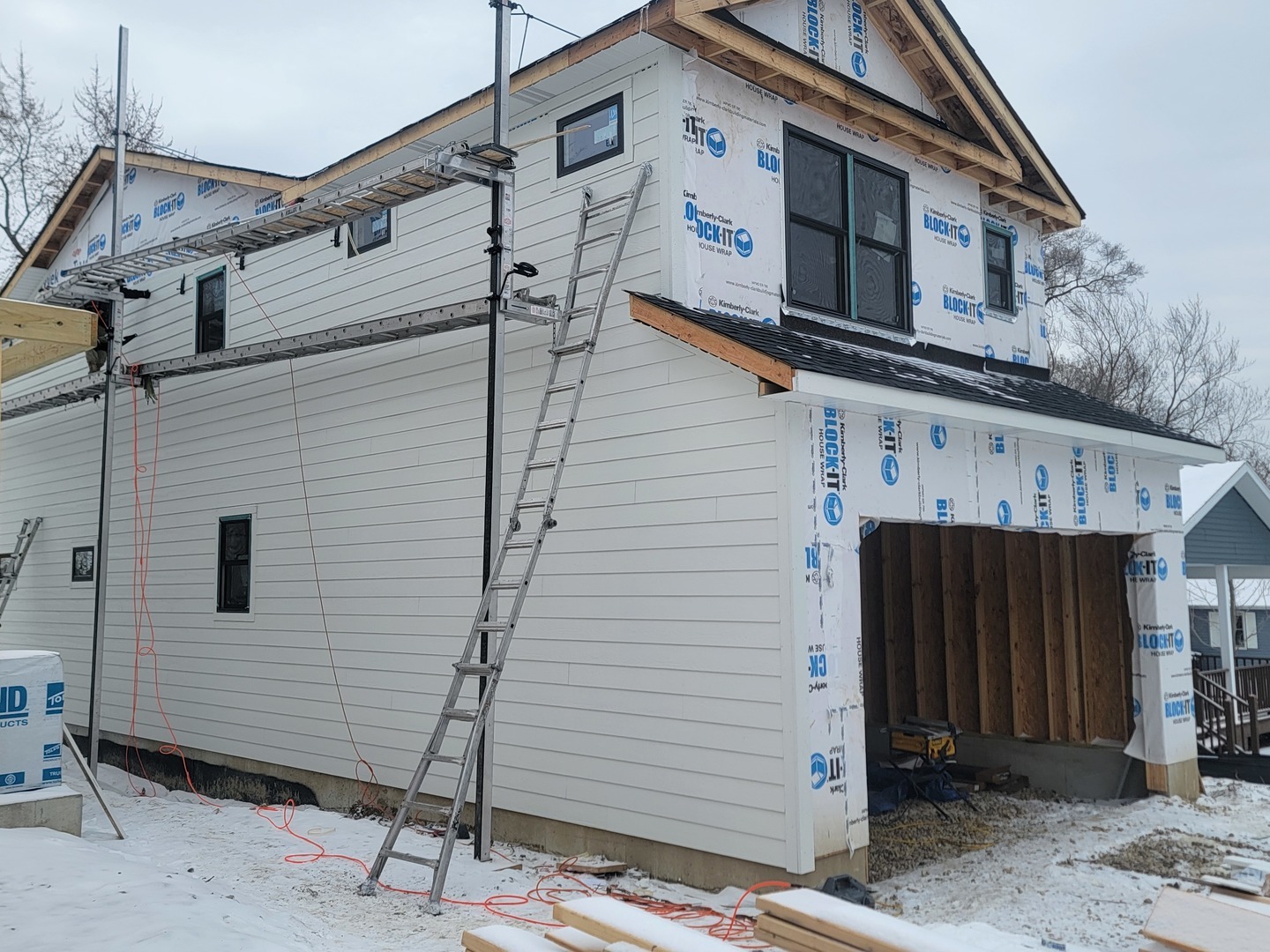 23515 N Overhill Drive